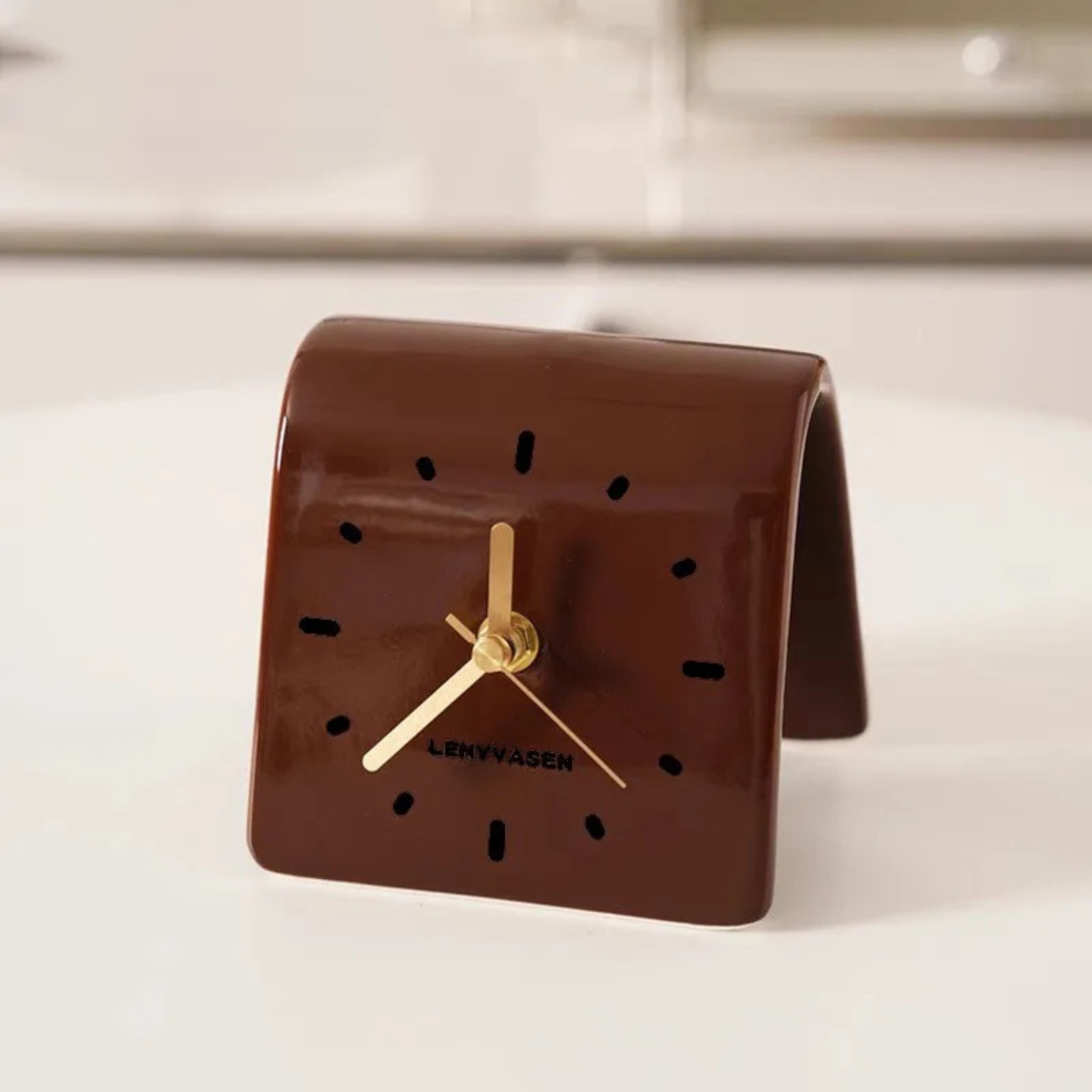 Maqiato | Ceramic Square Desk Clock