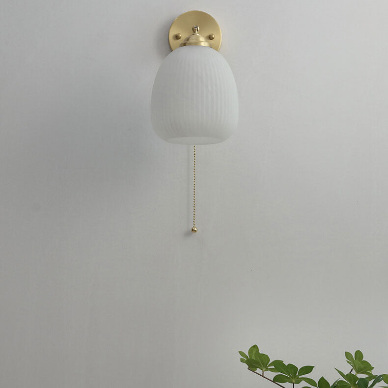 Maqiato | Contemporary Glass & Brass Wall Light