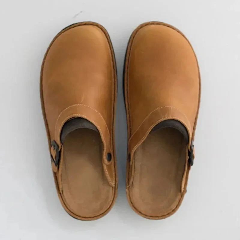 Maqiato | Men's Closed-Toe Leather Clog Sandals