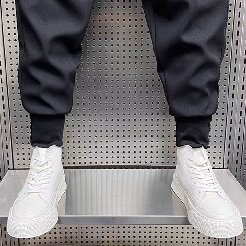 Maqiato | Men's Relaxed Fit Pants in Black