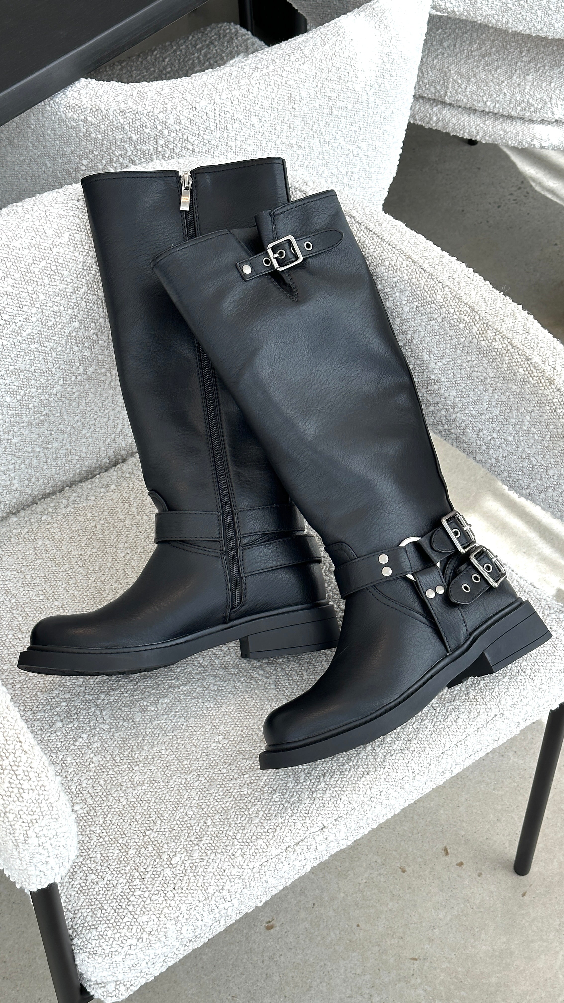 Maqiato | Women's Black Combat Boots