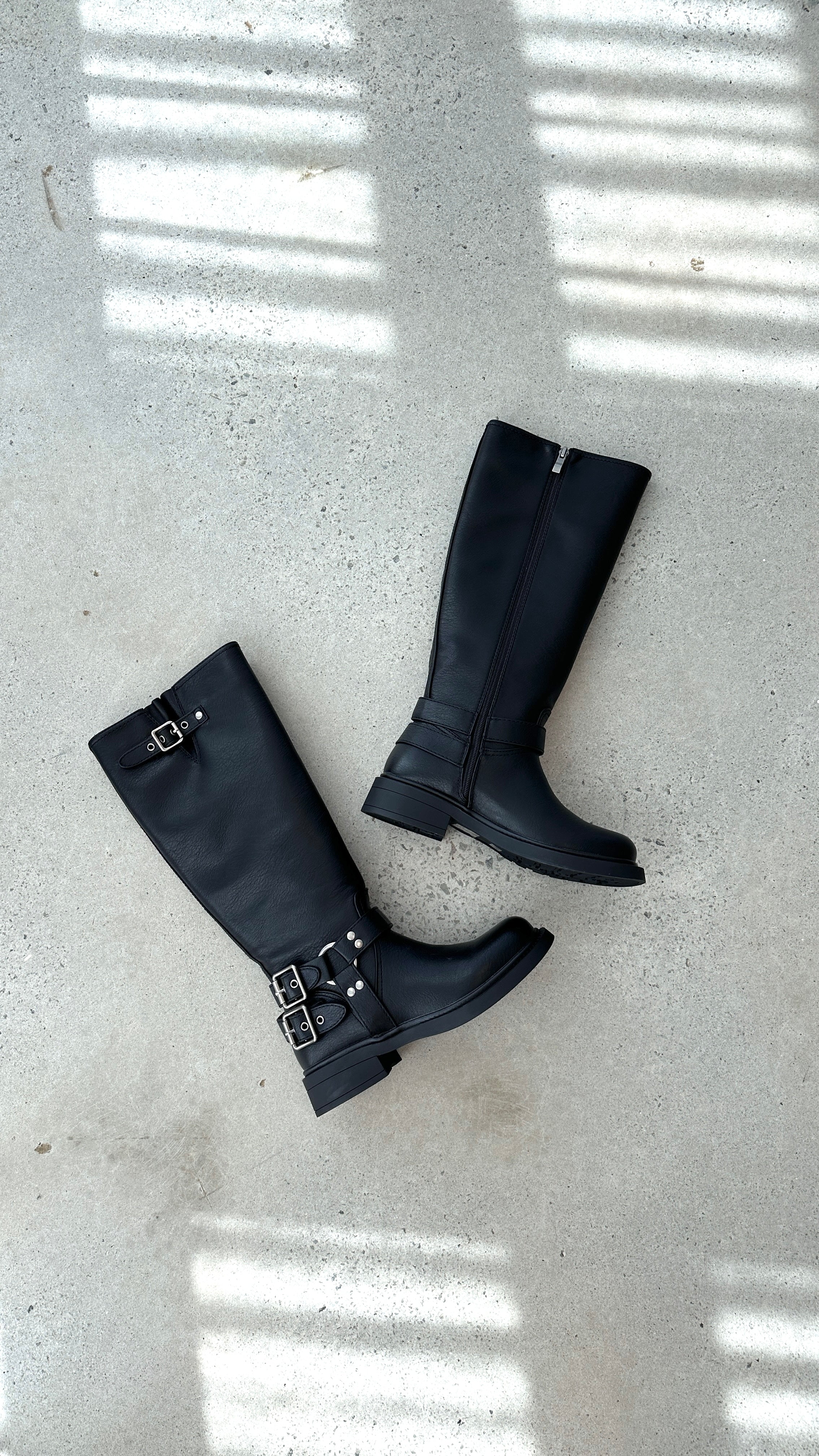 Maqiato | Women's Black Combat Boots
