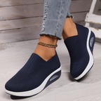 Maqiato | Women's Cushioned Wedge Slip-On Sneakers