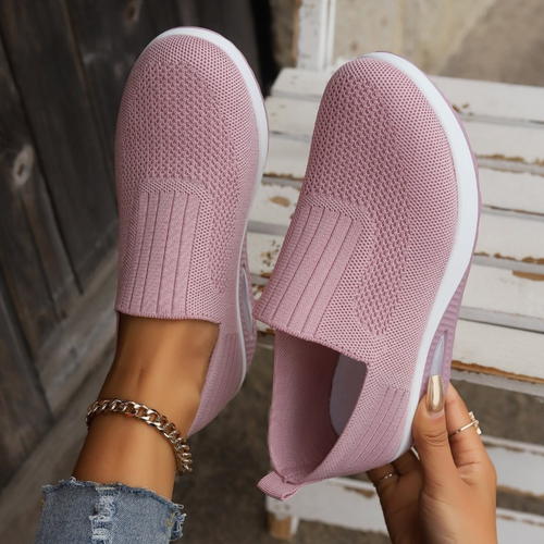 Maqiato | Women's Cushioned Wedge Slip-On Sneakers