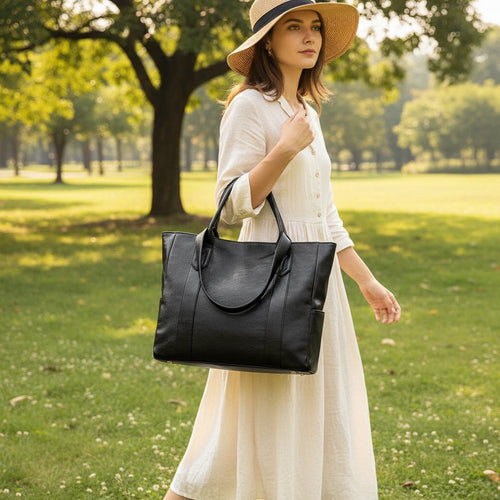 Maqiato | Women's Leather Shoulder Bag in Black