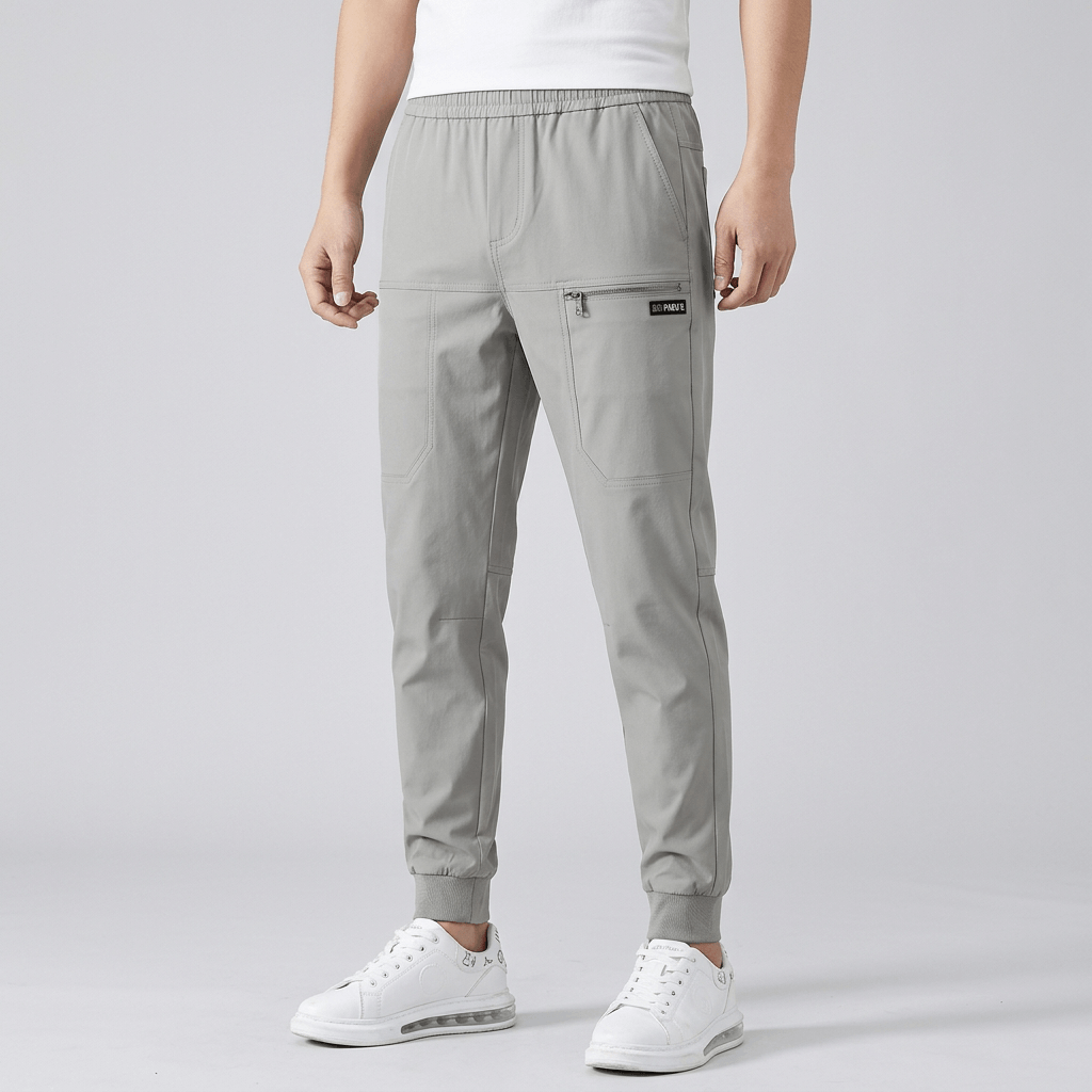 Maqiato | Stretchy cargo pants with flexible material and minimalist design
