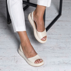 Women's shoes with elastic band