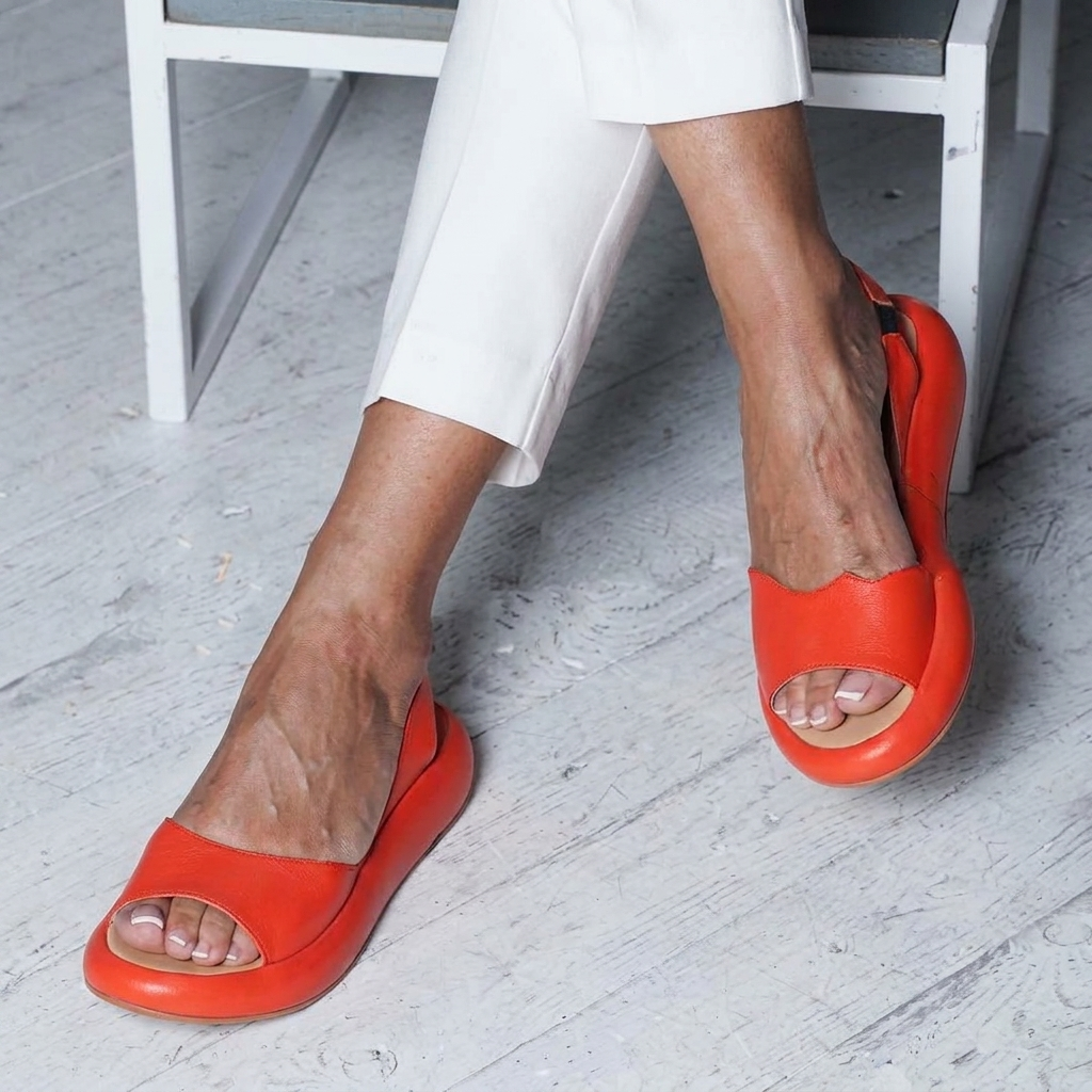 Women's shoes with elastic band