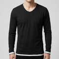 Maqiato | Lightweight long sleeved shirt with V-neck design