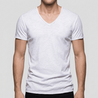 Maqiato | Slim fit V-neck T-shirt from soft material